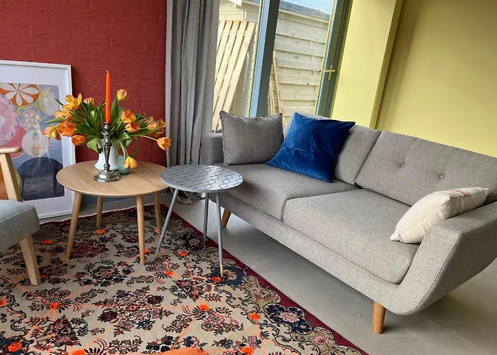 بيت للعطل In Near *